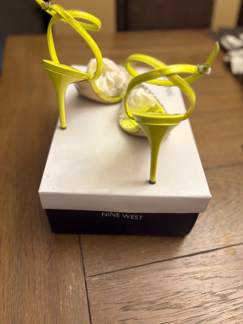 Heels - Picture 3 of 4